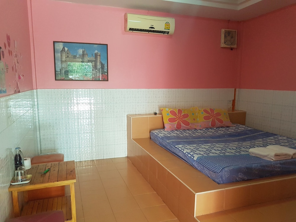 Wanjai Resort 9/14