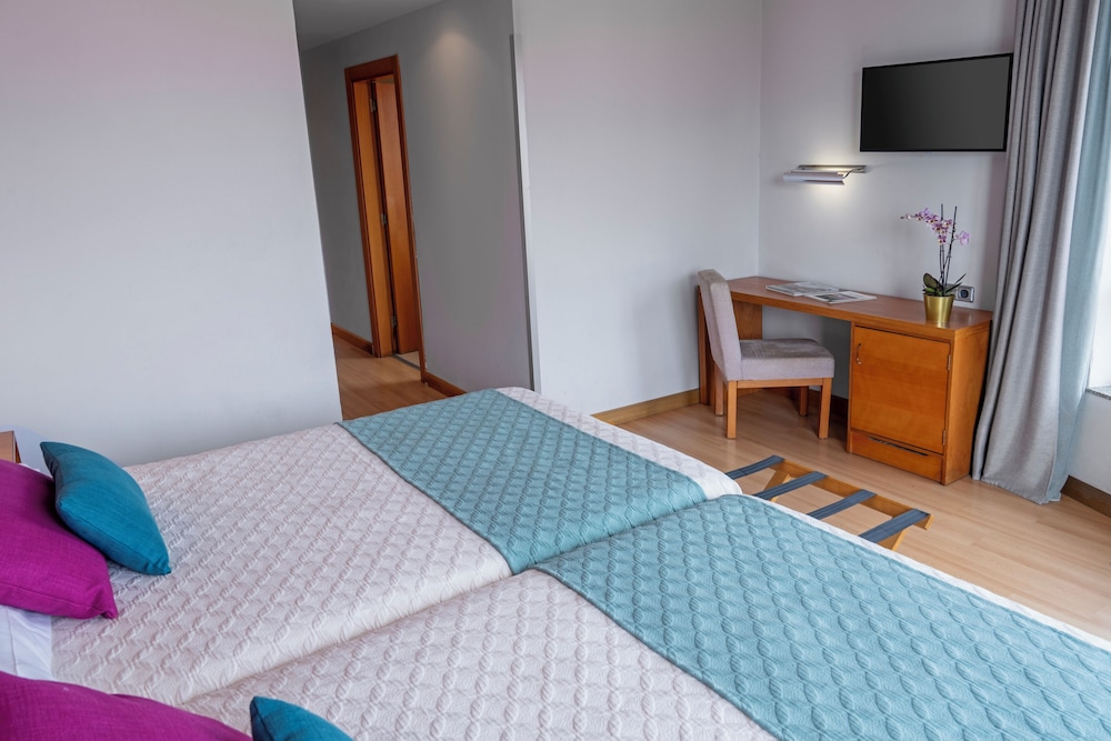 غرفة سوبيريور بسريرين منفصلين بإطلالة على المدينة، Hotel Faranda Marsol Candas, Ascend Hotel Collection 5/6