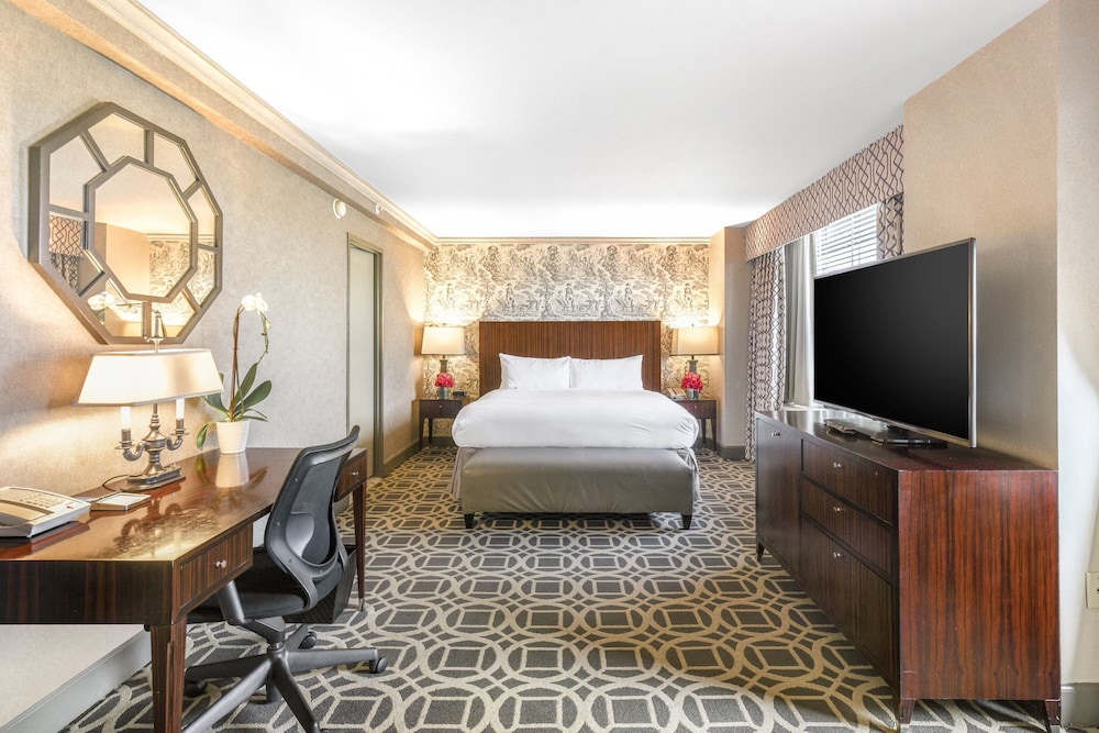 Le Meridien Washington, D.C., The Madison 10/77
