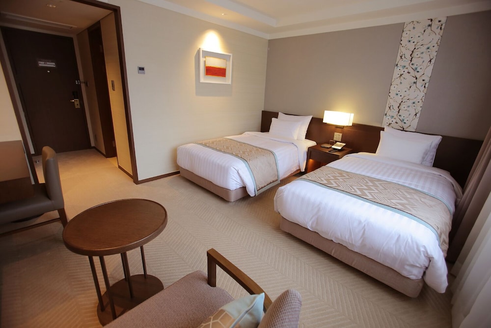 Royal Hotel Seoul Myeongdong 11/34