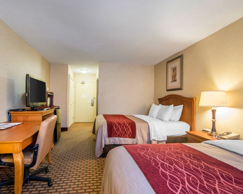 Quality Inn Ashland, NH 11/33