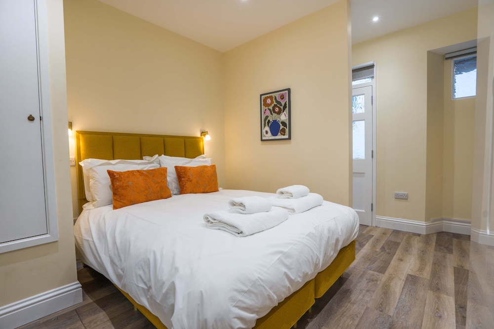 City, Apartment, Double Bed, Sofa, Pet Friendly