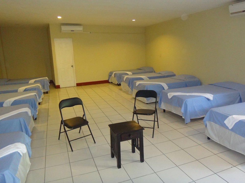 Hotel La Arboleda 40/61