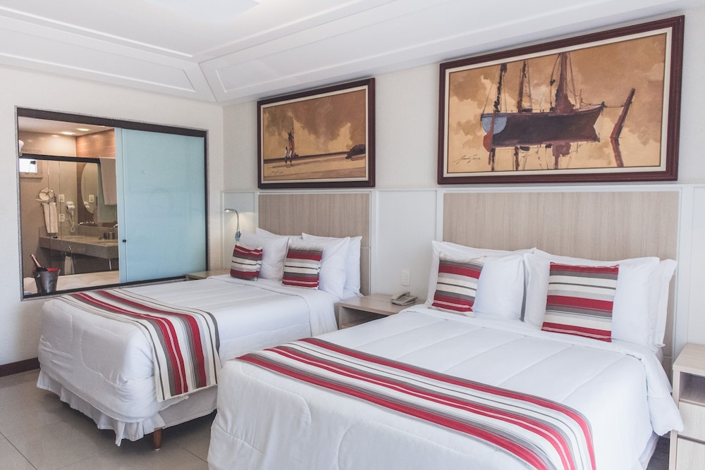 RESORT, SUITE