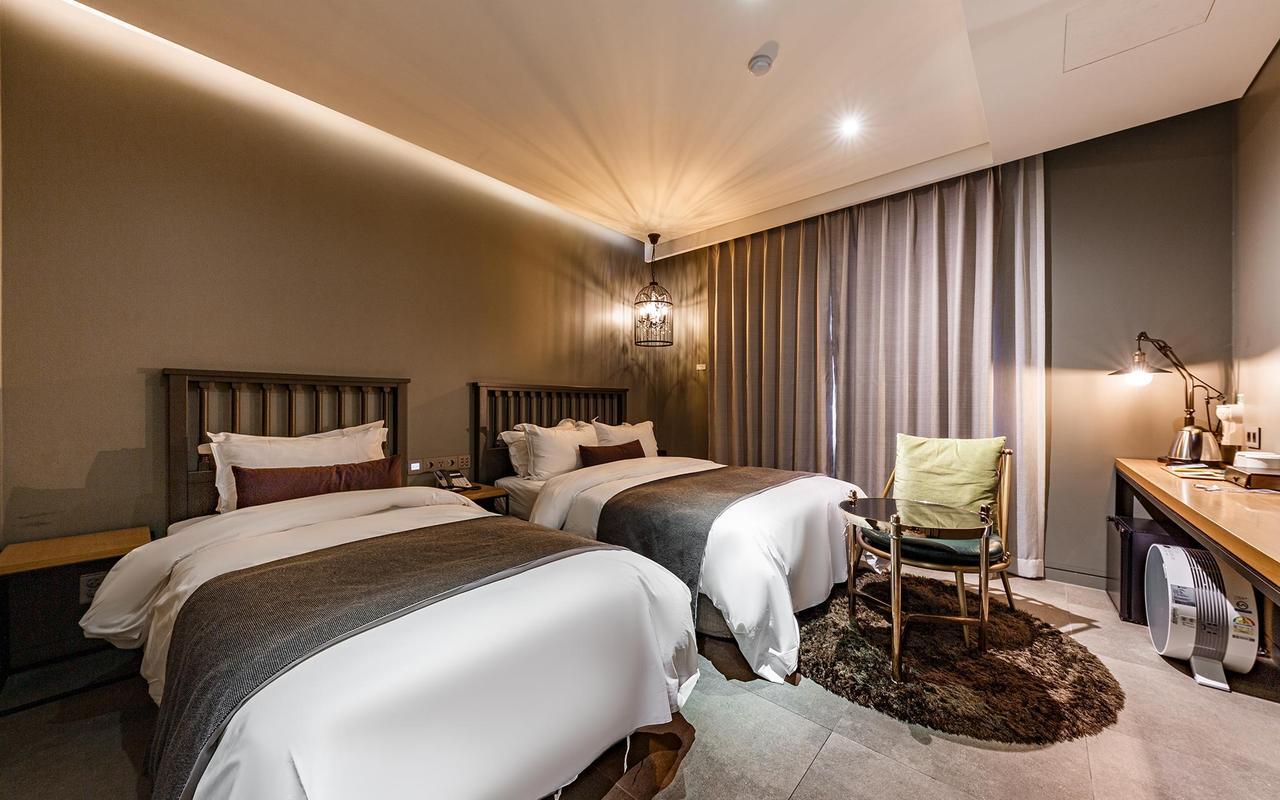 Daejeon Namoo Hotel 21/35