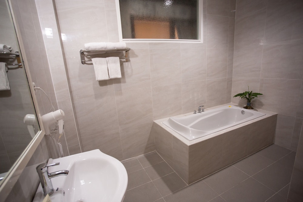Royal Trawas Hotel & Cottages 13/55