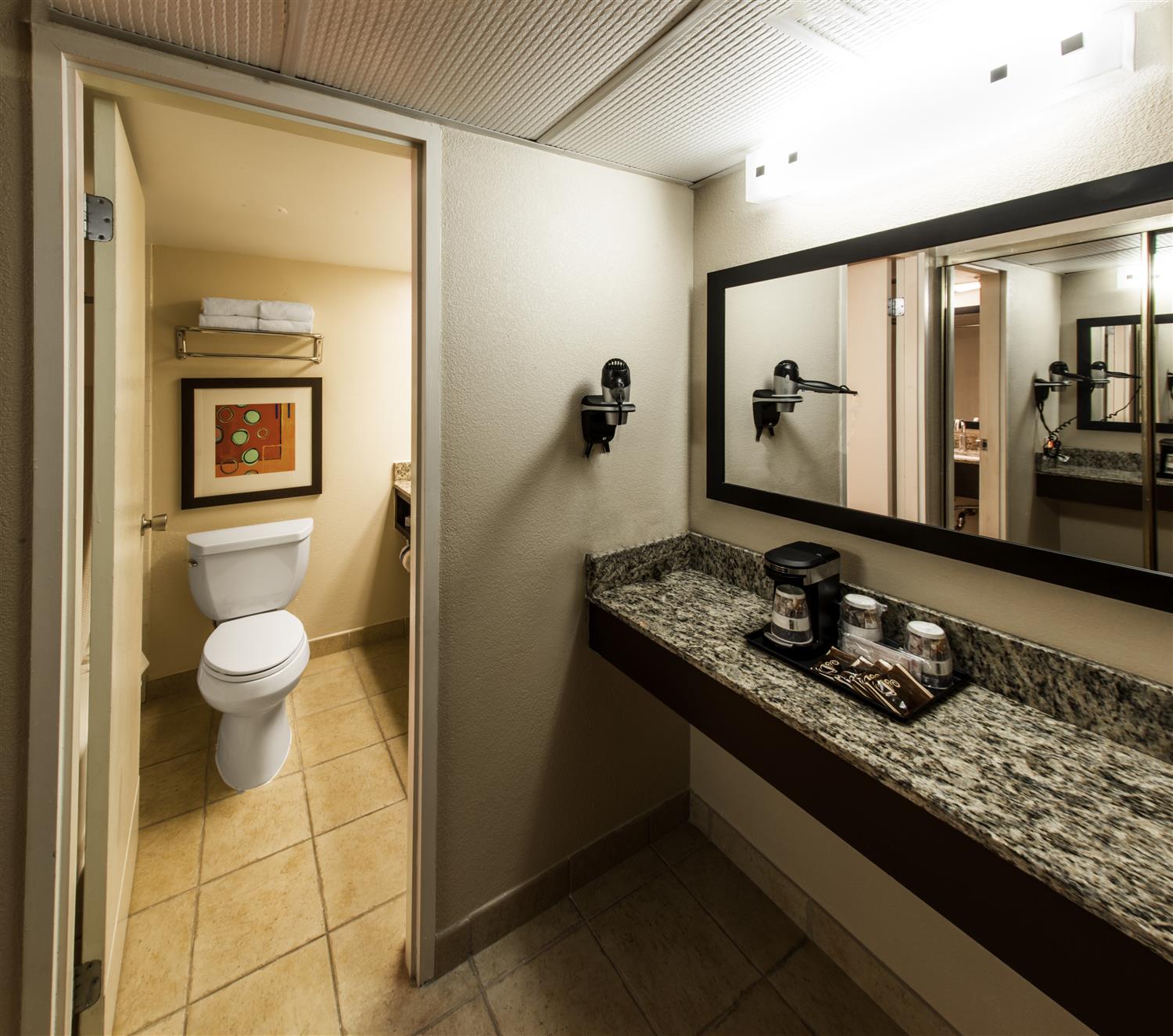 Suite, King Bed, Sofa