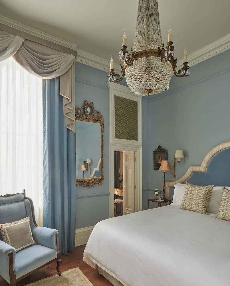 Henry's Townhouse 20/53