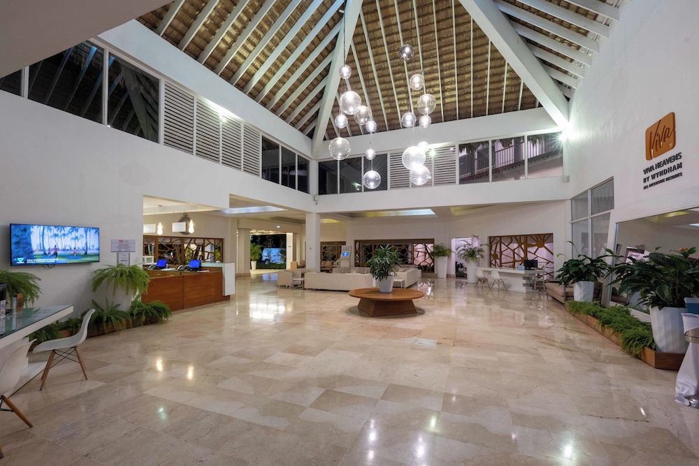 Viva Heavens by Wyndham A Trademark All Inclusive 11/63