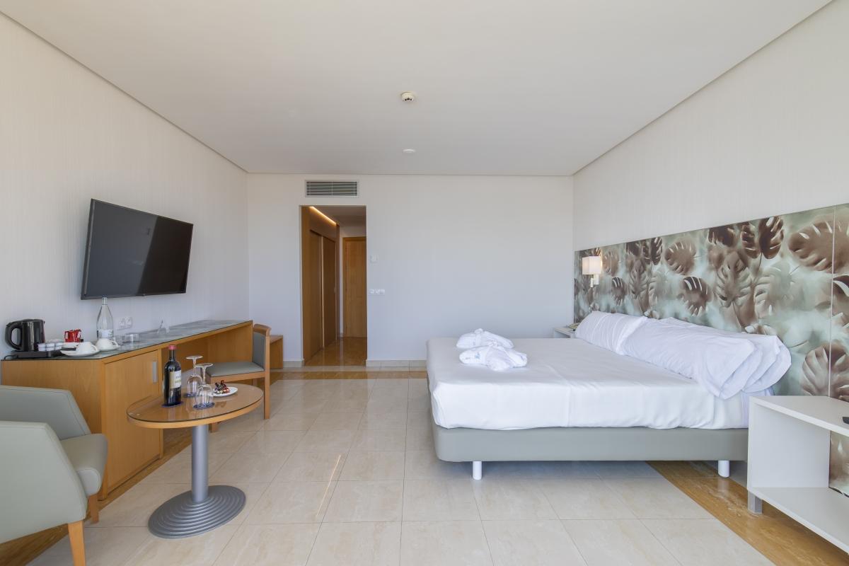 Club, Double Bed, Balcony or Terrace
