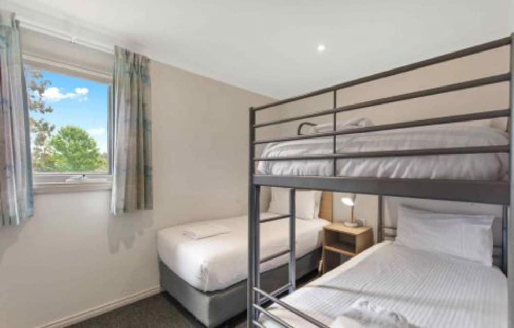 1 BEDROOM, SUPERIOR, COTTAGE