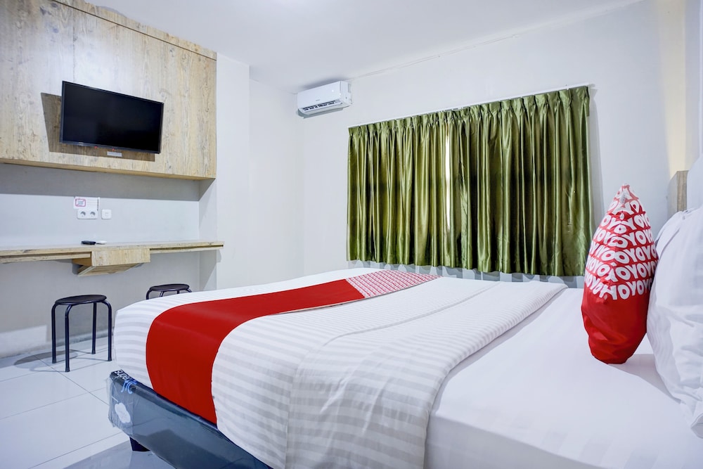 Collection O Gapura Hotel Near Parapat Penatapan Danau Toba 26/39