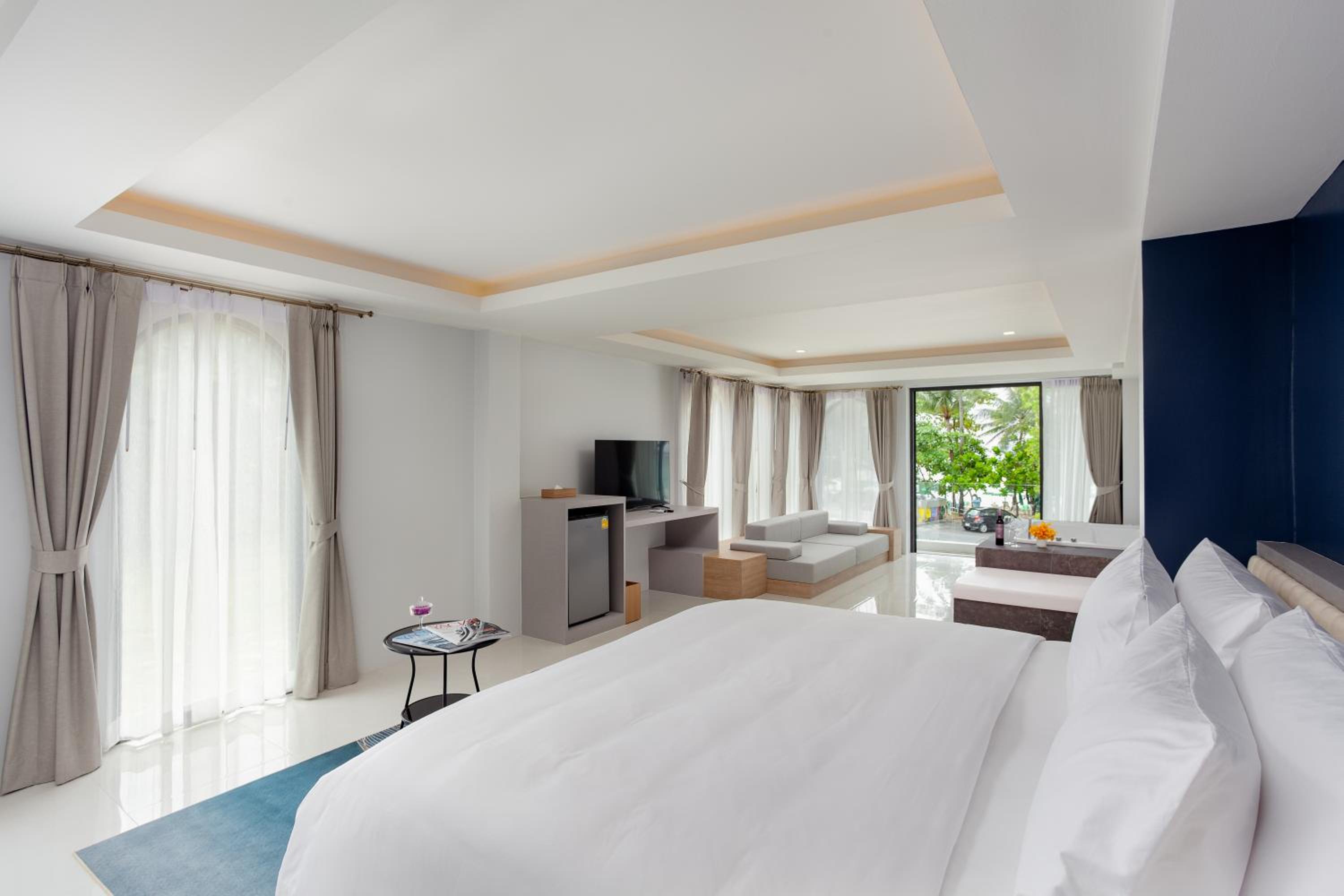 Suite, Double Bed, Ocean Front