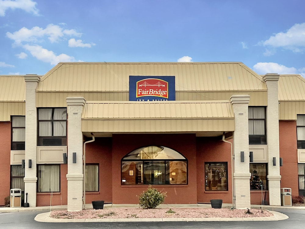 FairBridge Inn & Suites Fort Wayne 1/52