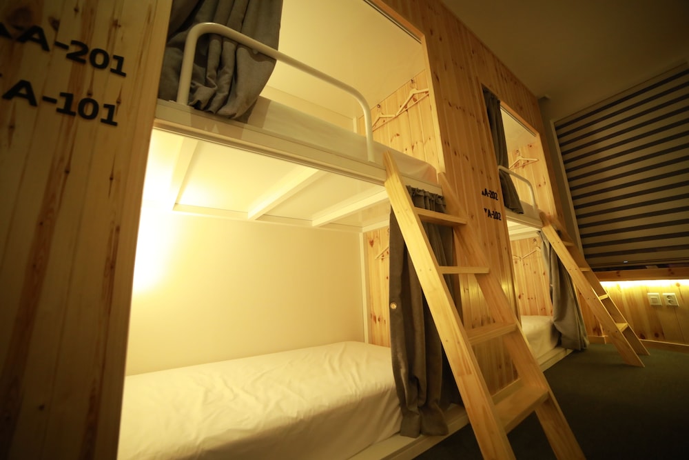 Book Home Gyeongju 35/60