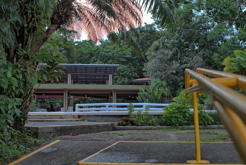 PACHIRA LODGE 11/65