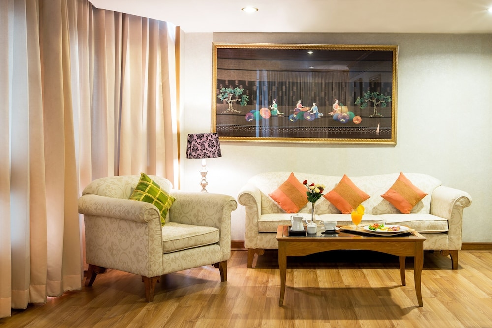 Siam Mandarina Hotel Formerly Grand Inn Come Hotel Suvarnabhumi Airport 54/74
