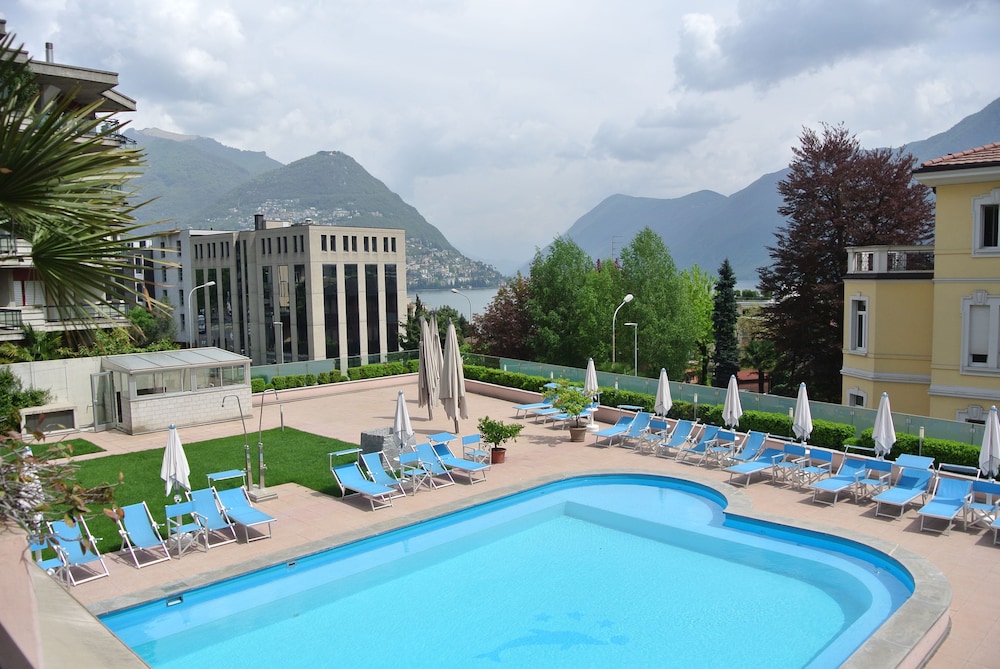 Hotel Delfino 6/57