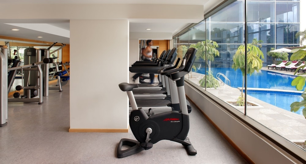 Radisson Blu Plaza Hotel Hyderabad Banjara Hills 46/73