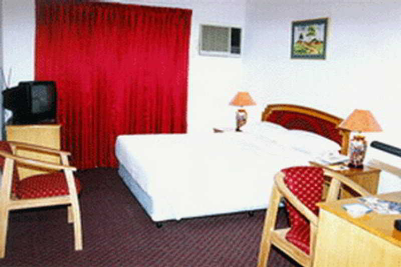Rigs Inn 10/27