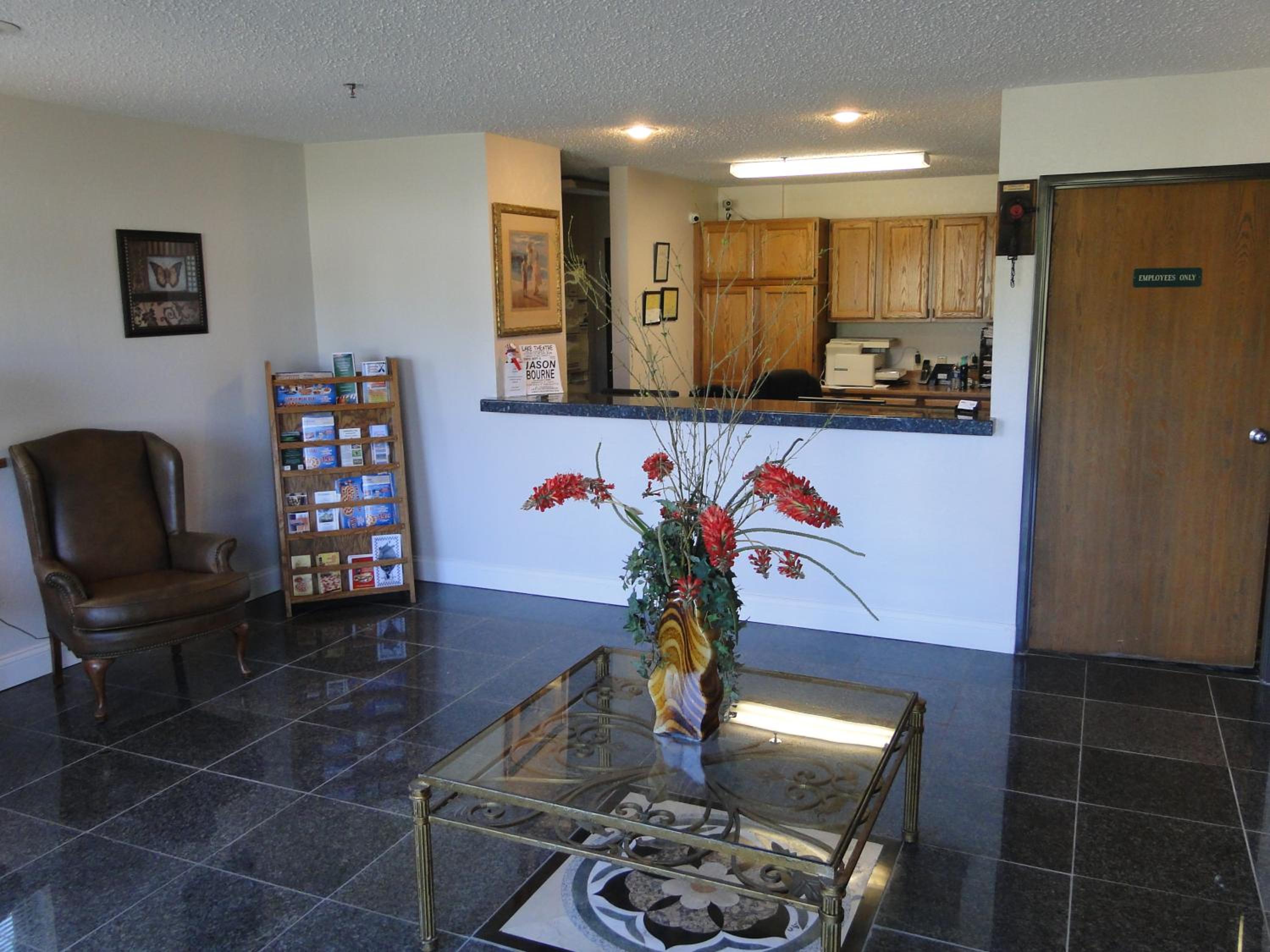 Oscoda Lakeside Hotel 2/50