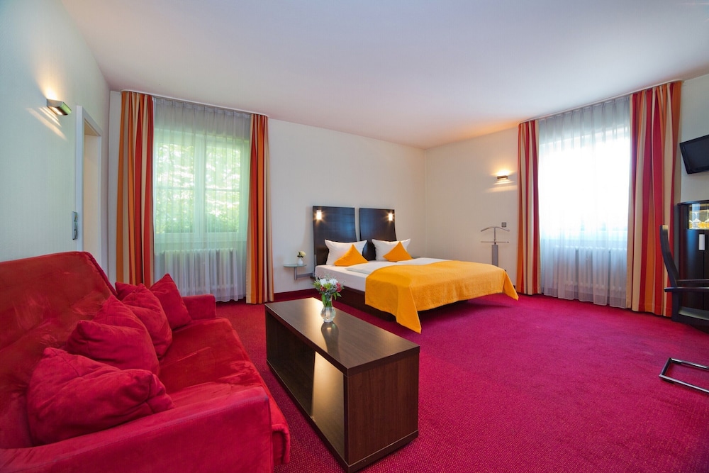 Stadthotel Freiburg 33/58