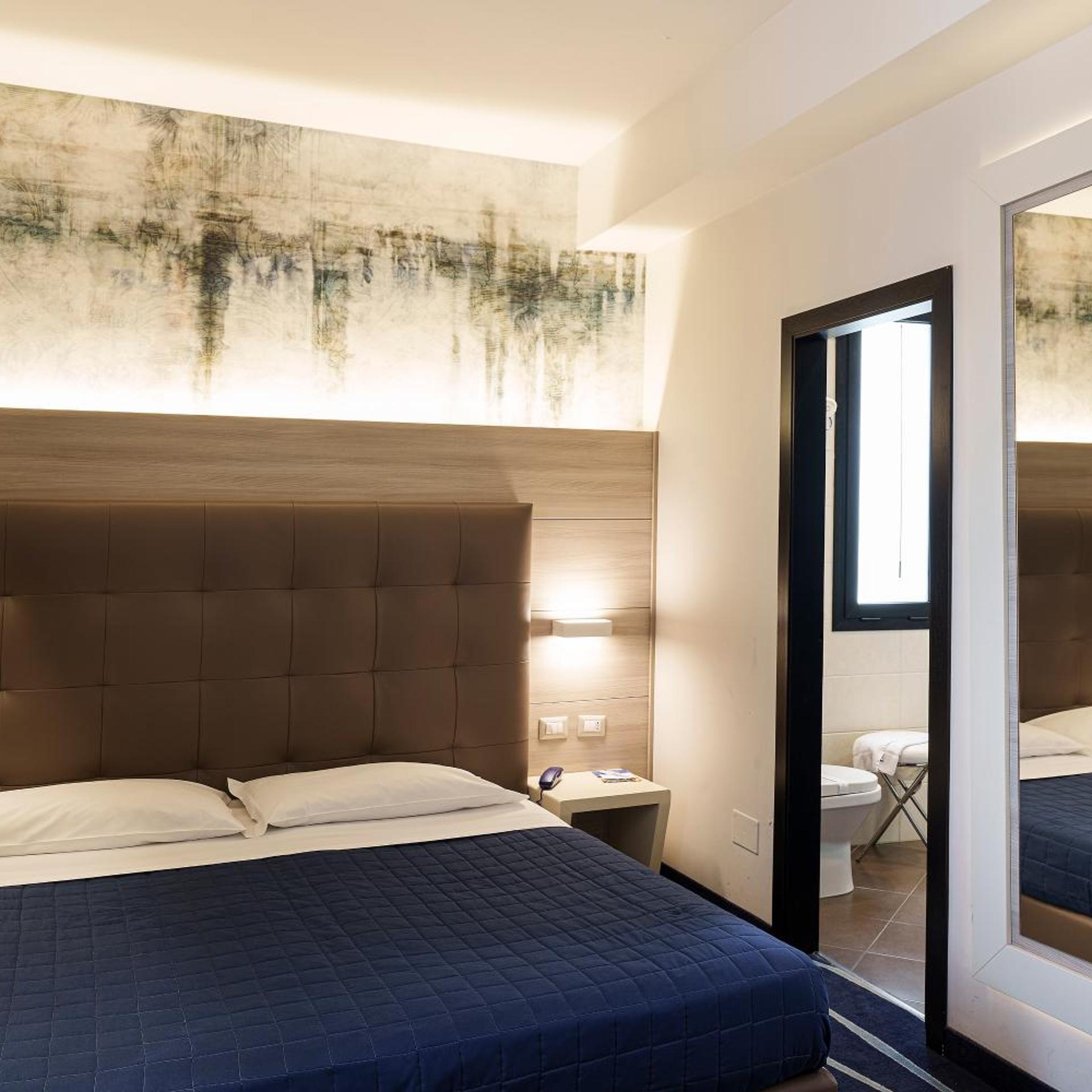 Deluxe, Double or Twin Bed, Sea View