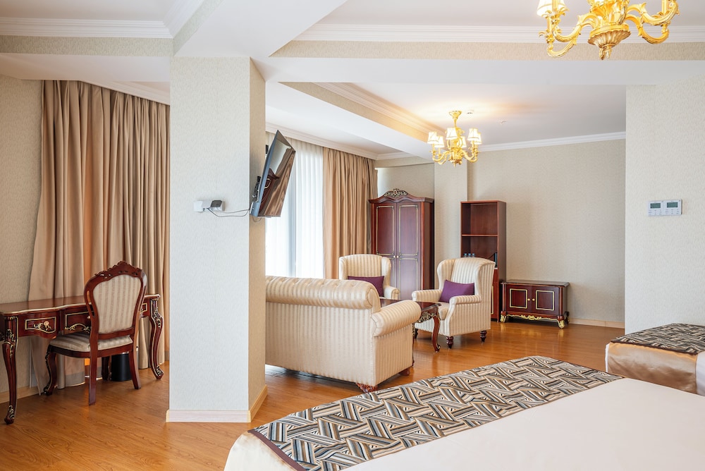 Panorama Lisi Grand Hotel 61/77