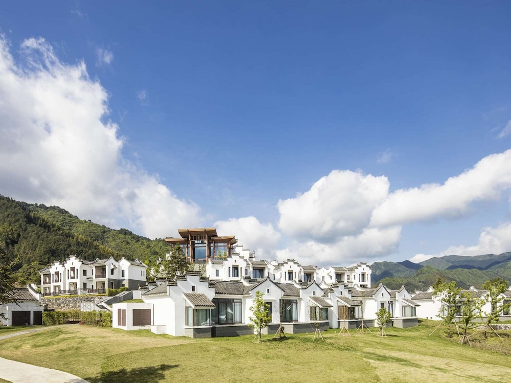 Banyan Tree Huangshan 46/50