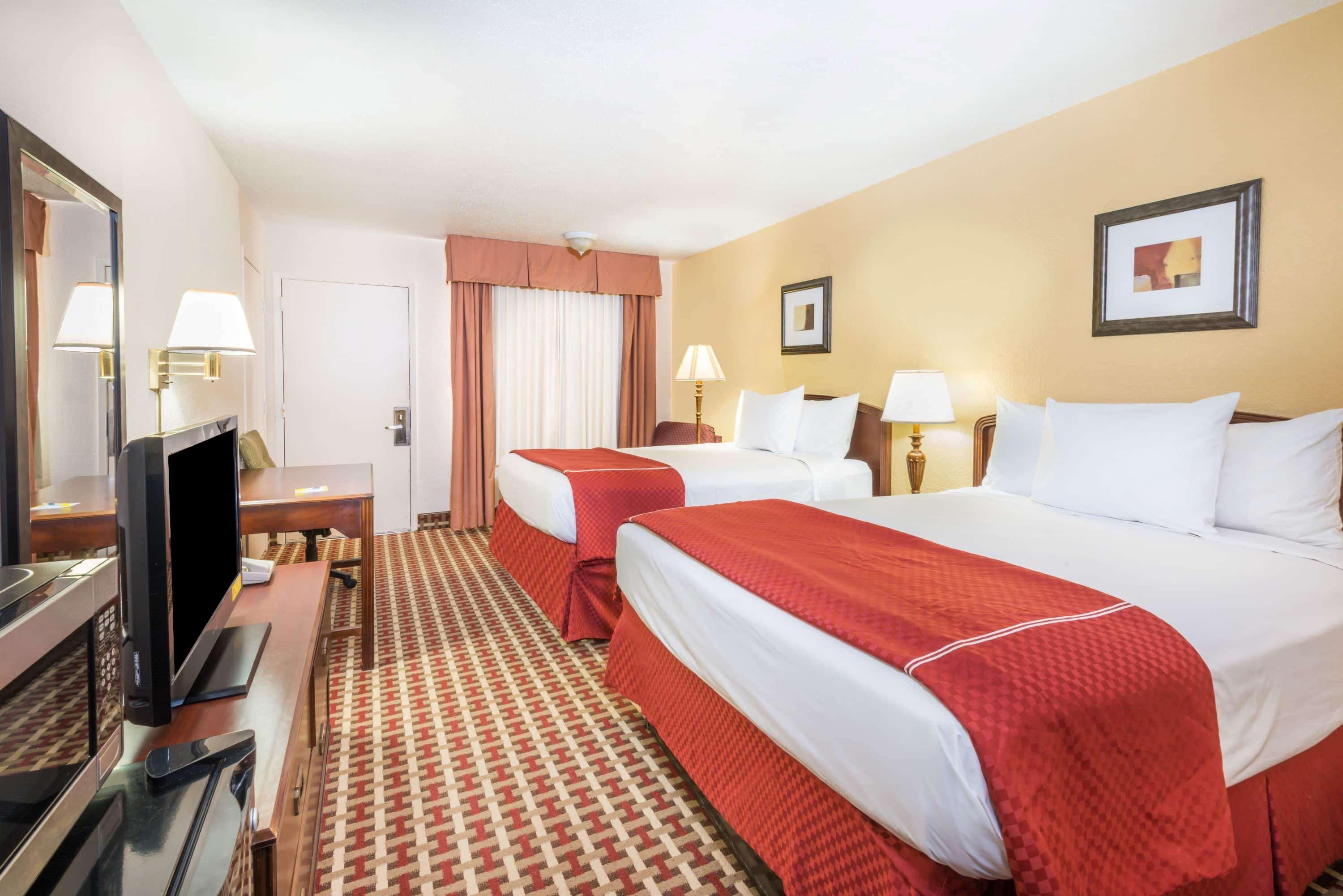 Days Inn Ottawa 6/14