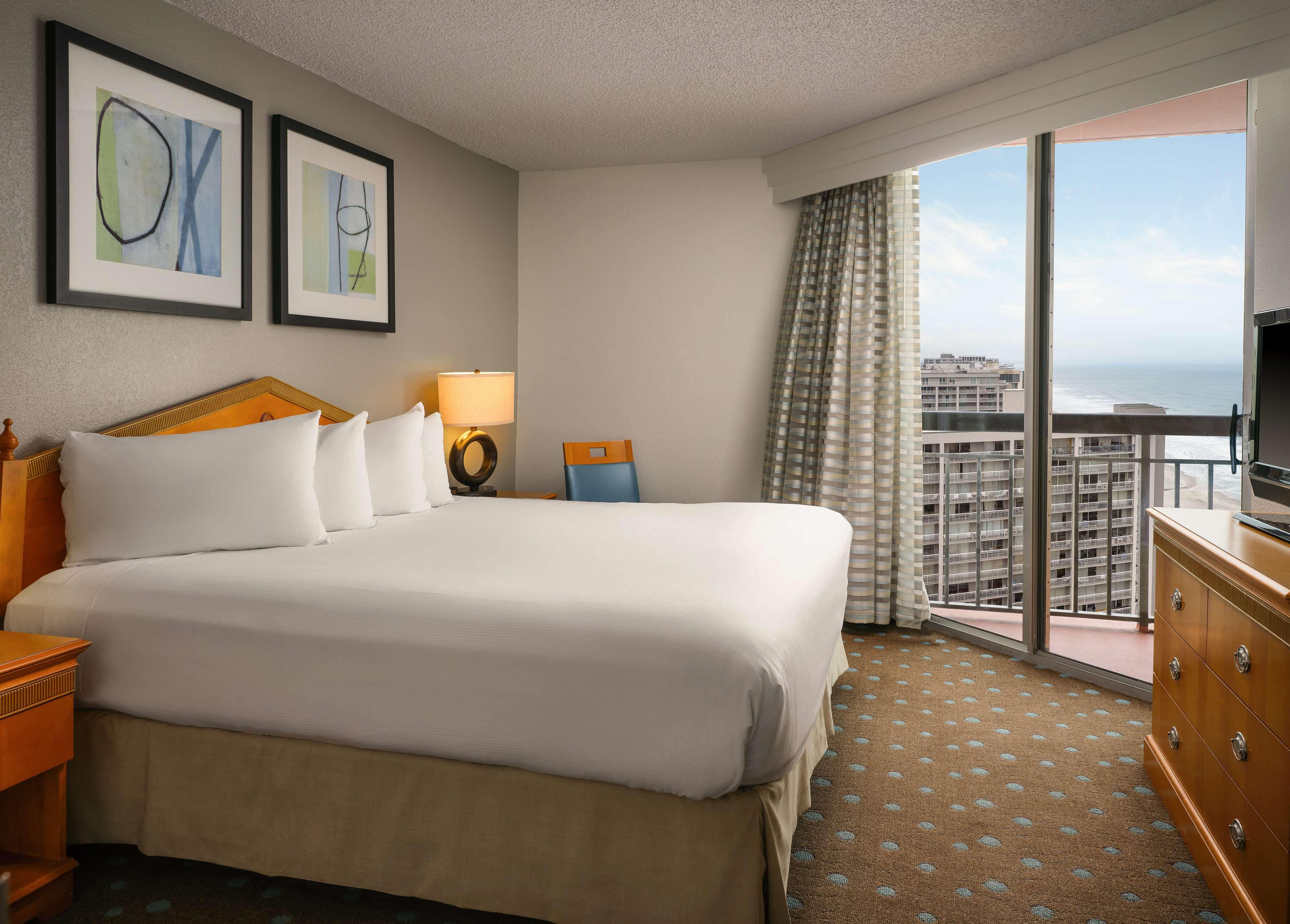 SUITE, KING BED, OCEAN VIEW, ACCESSIBLE