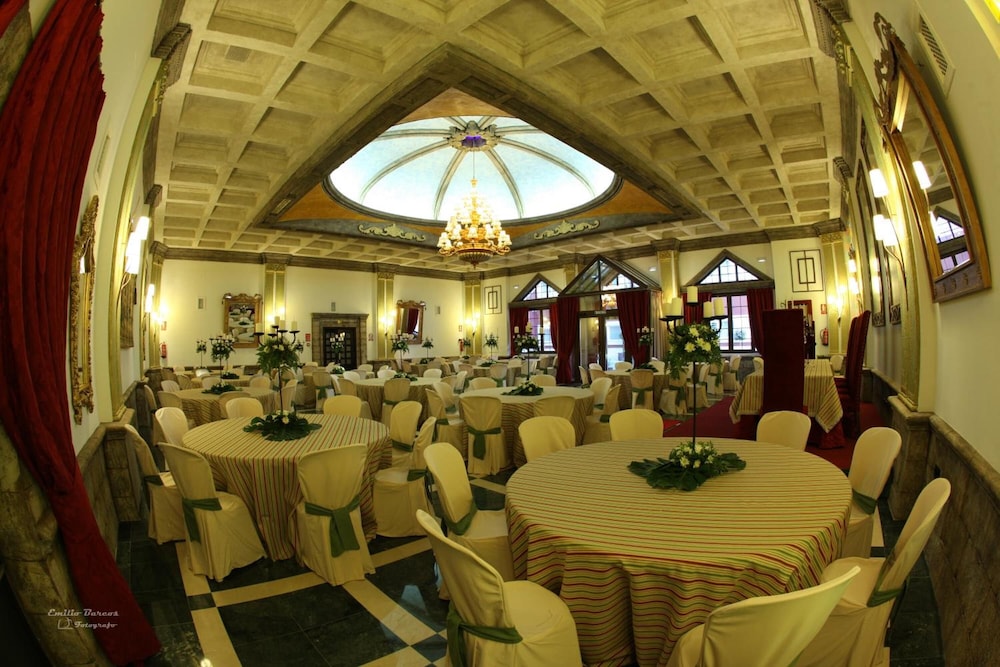 Hotel Las Acacias 33/42