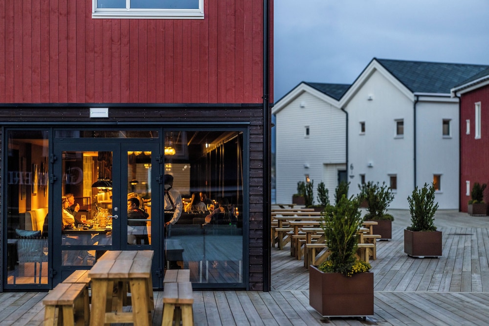 Henningsvaer Bryggehotell by Classic Norway Hotels 2/50