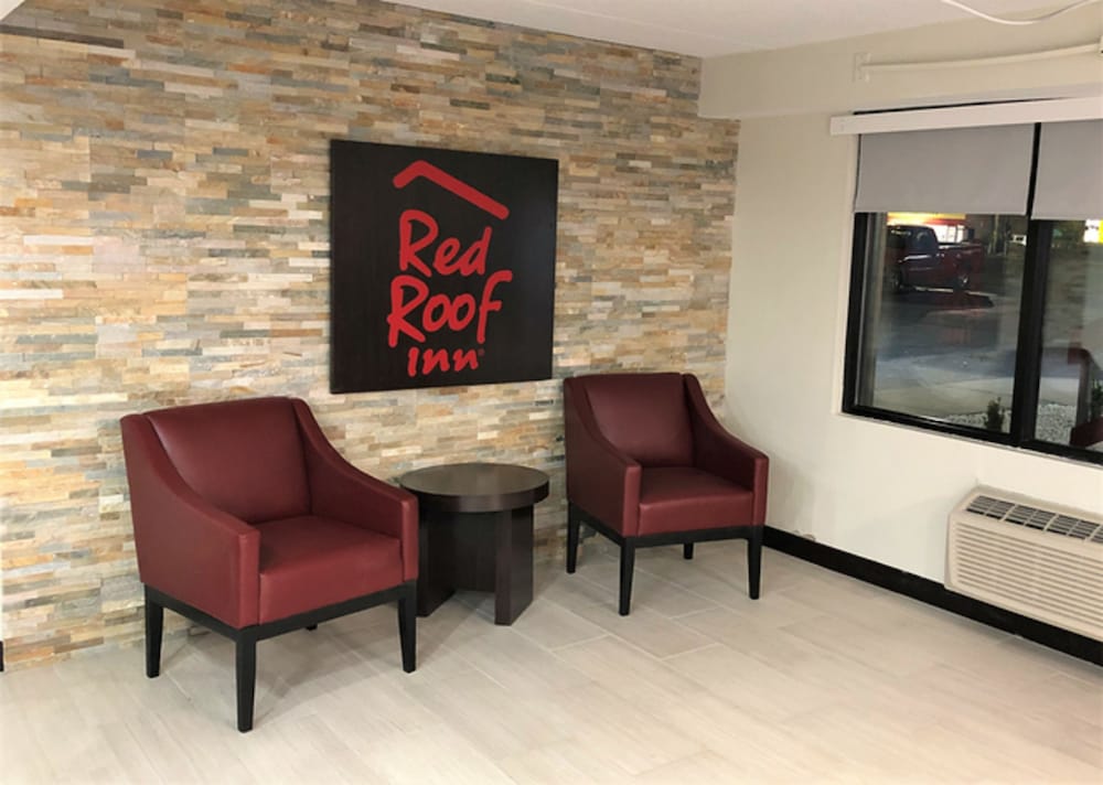 Red Roof Inn Greenville 22/26