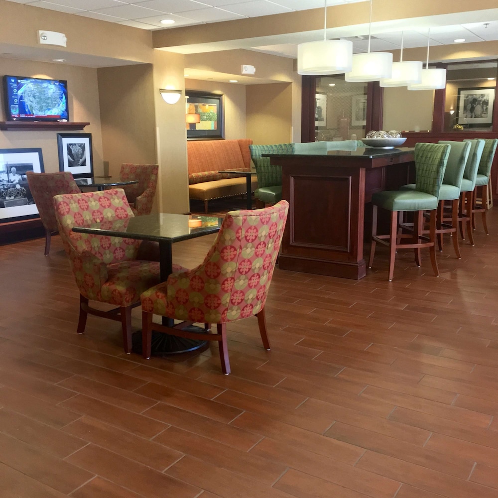 Hampton Inn Hays North of I 70 24/37