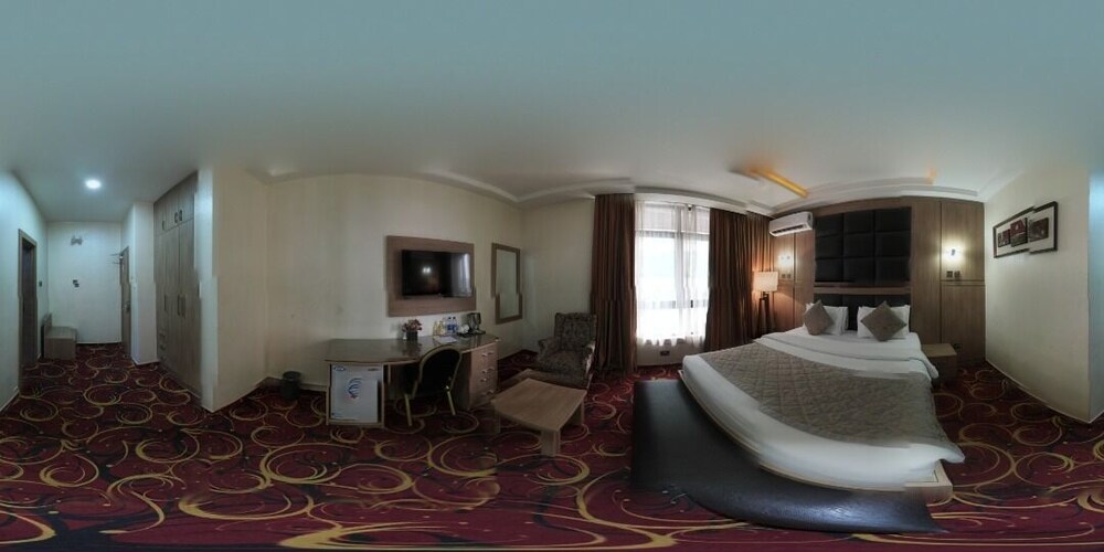 Treasures Suites & Conferences 18/35