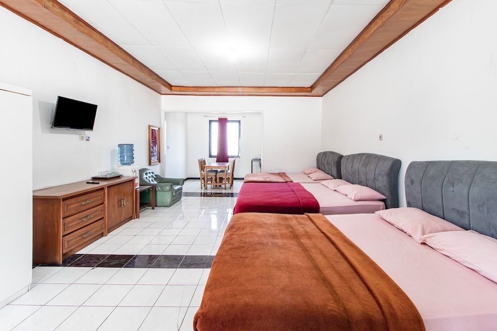 Abang Hotel Ciwidey 45/58
