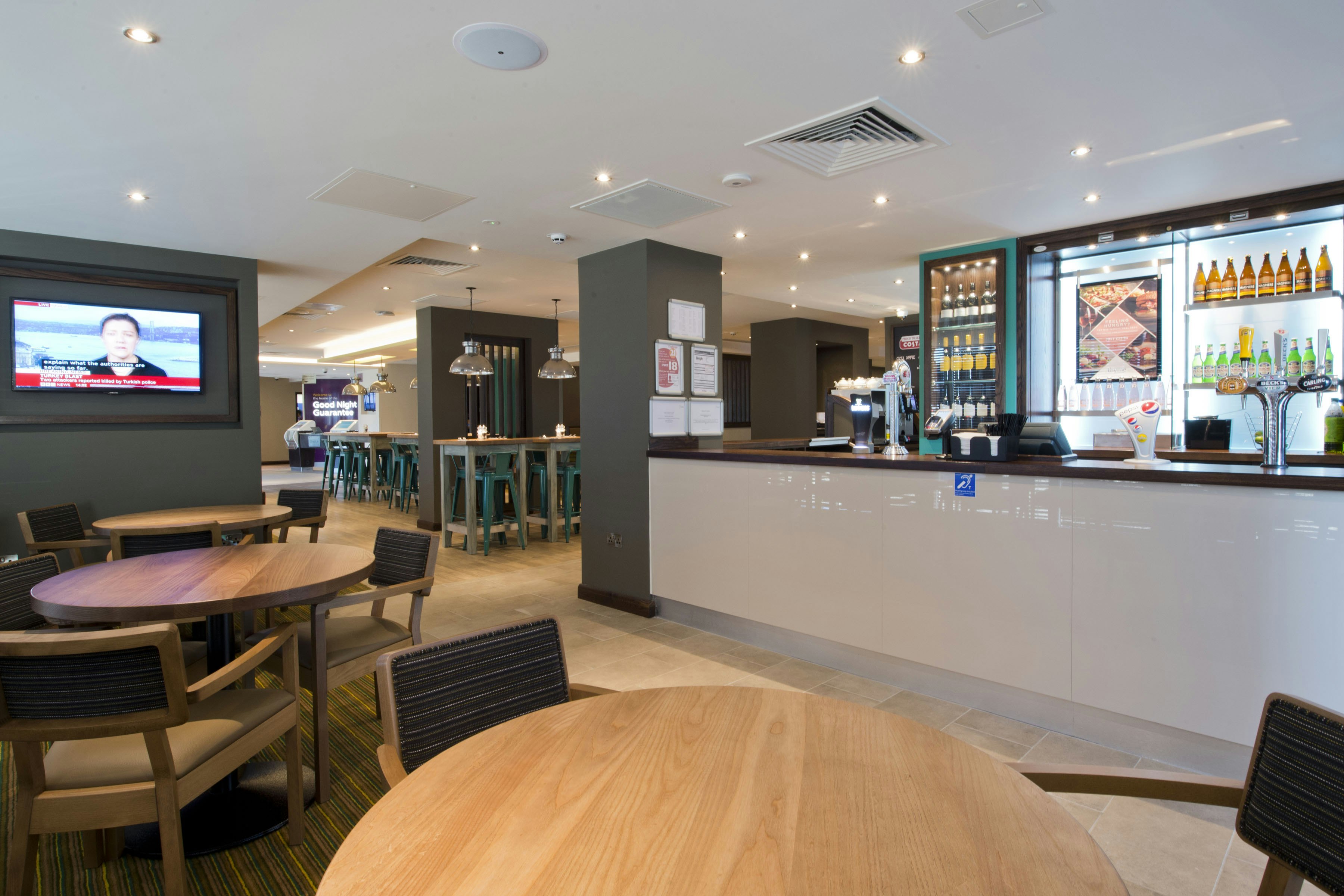Premier Inn Slough Central South Windsor Road Hotel 24/27