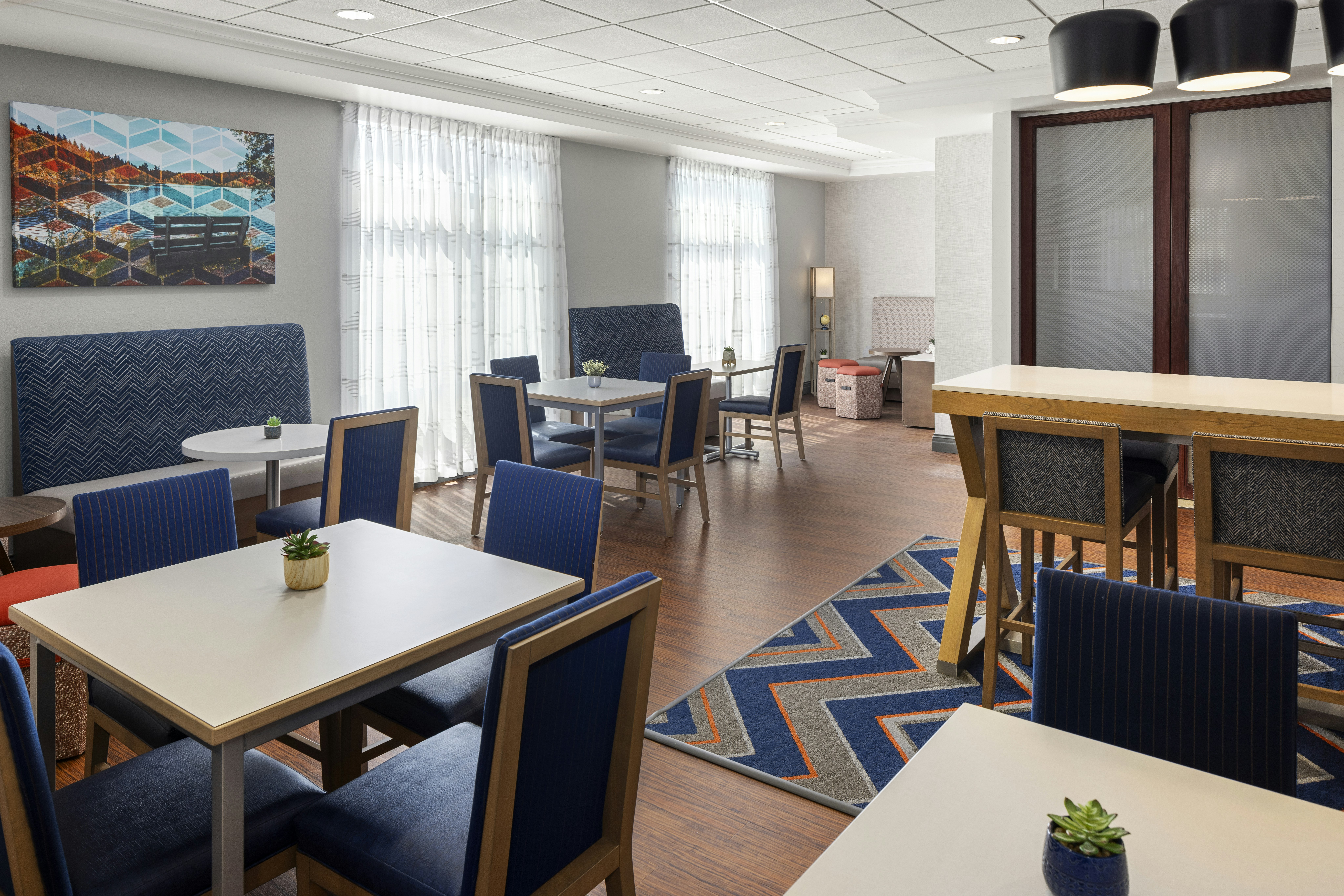 Hampton Inn Fairmont 35/54
