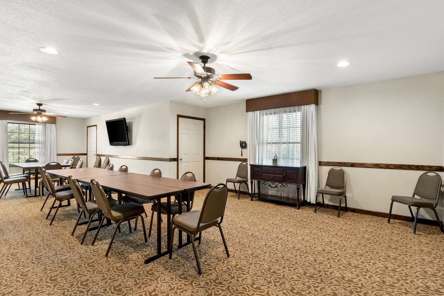 Best Western George West Executive Inn 26/30