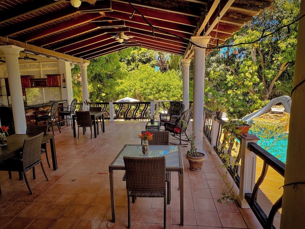 Caribbean Shores Bed & Breakfast 31/50
