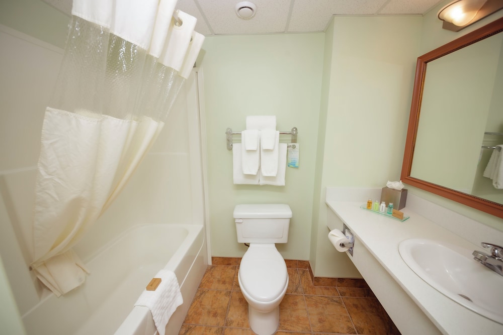 Service Plus Inns and Suites Calgary 54/56