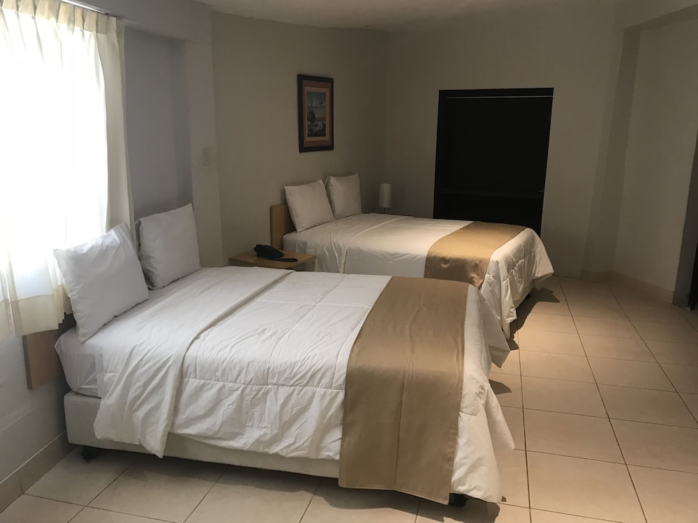 El Angolo Talara 4/22