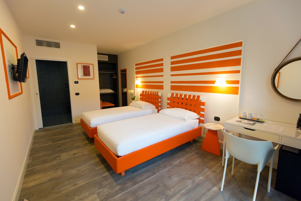 Al Campanile Aparthotel Suite 17/73