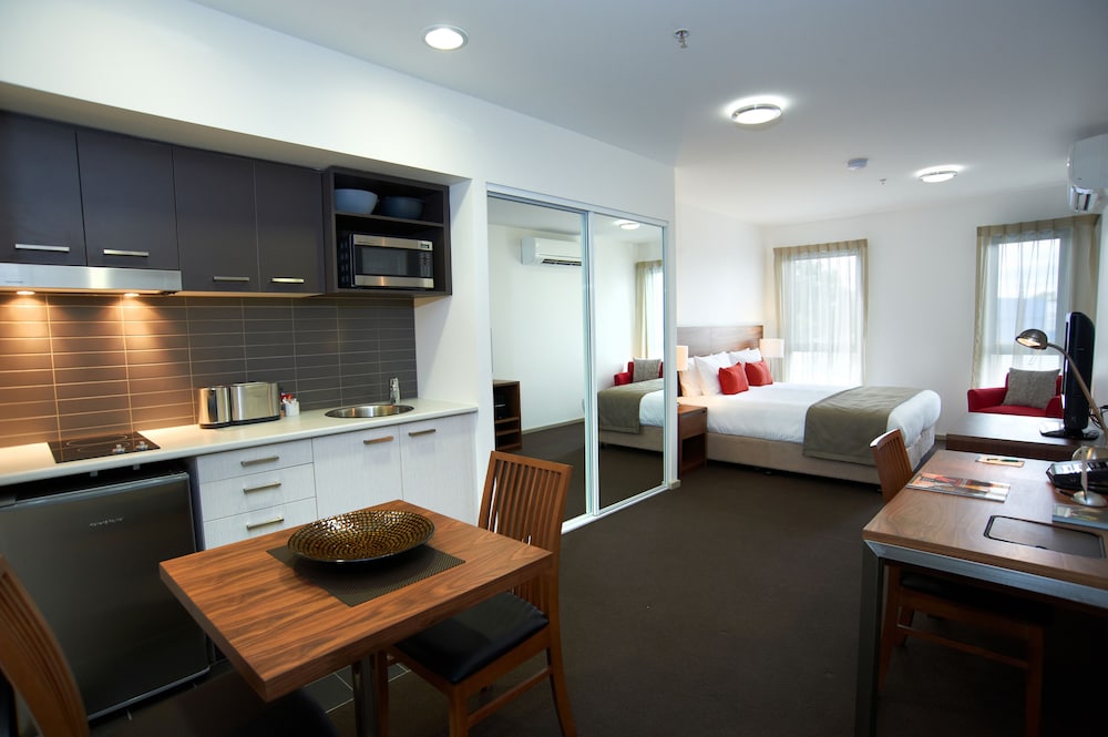 Quest Werribee 34/44