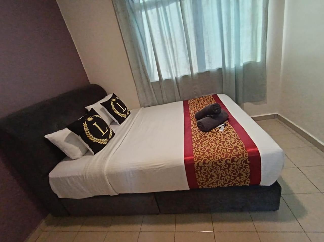 L Ferringhi Hotel 14/26