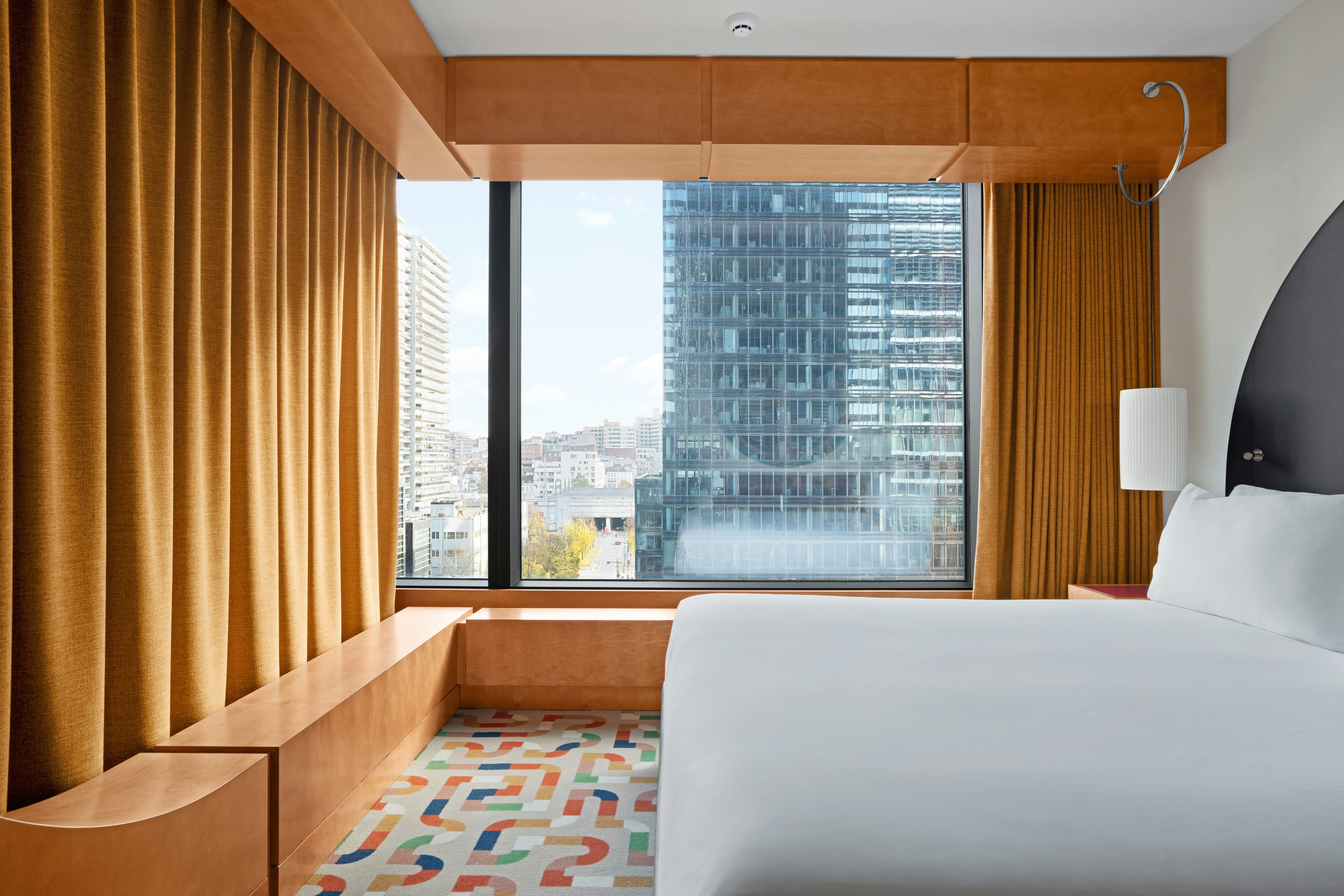 The Standard, Brussels 15/53