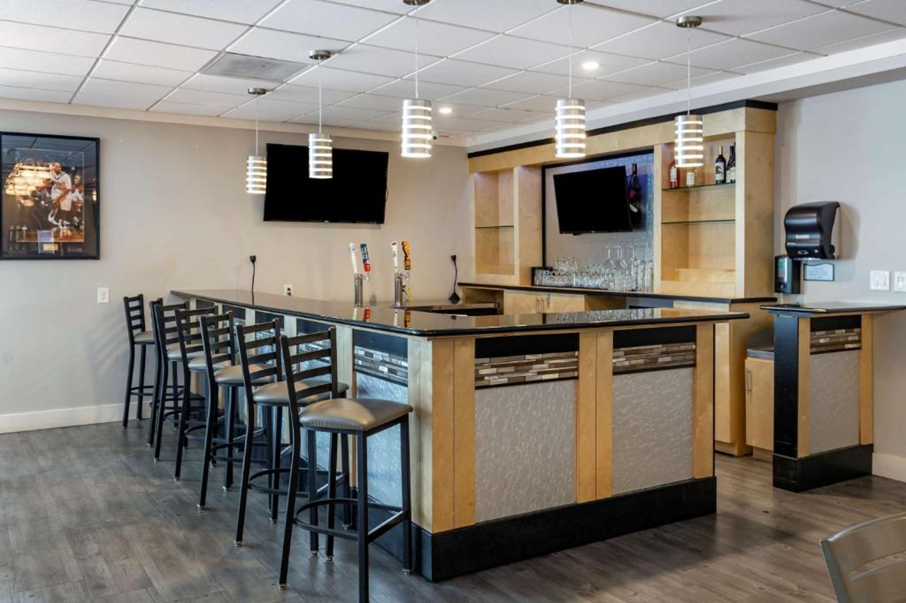 University Inn, Winston-Salem 11/11