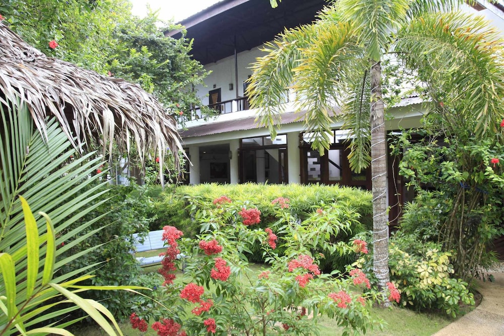 Sunz En Coron Resort 40/50