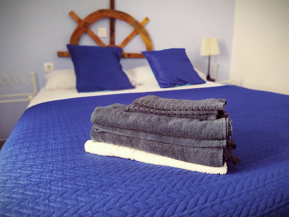 Spanish Galleon Lodge 21/40